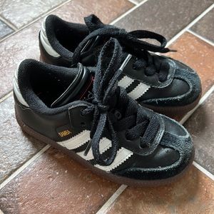 Sambas. Size 8. Good condition.
